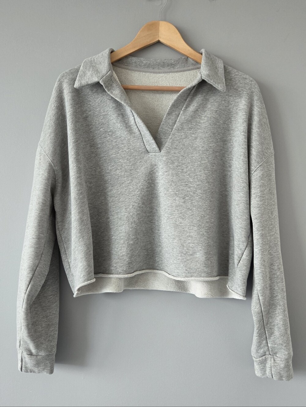 Vuori Women's Sedona Polo Pullover - Medium - Light Heather Grey - VW290